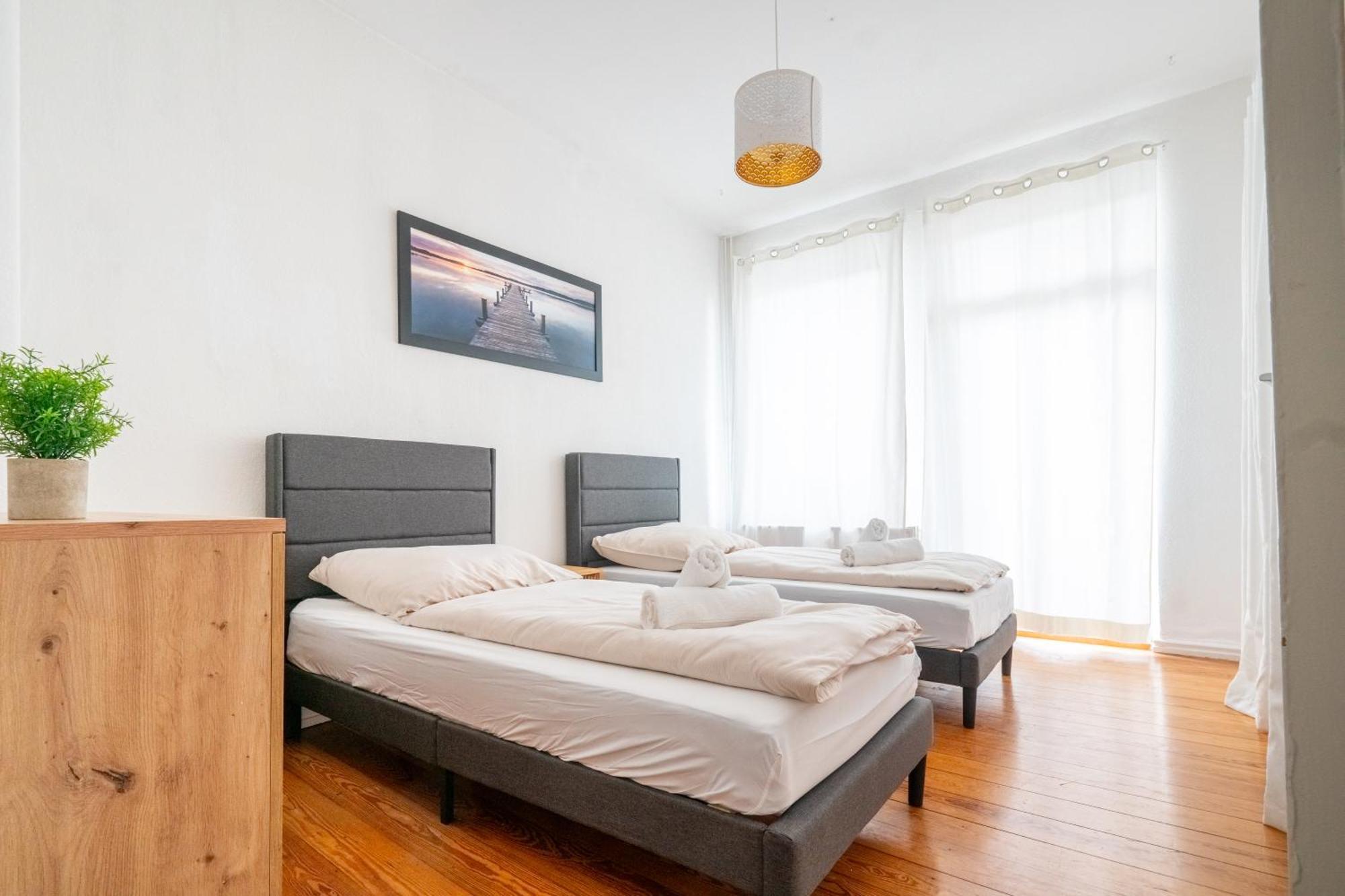 Grosses Apartment Mit 2 Balkonen Zentral Am Nordertor เฟลนส์บวร์ก ภายนอก รูปภาพ