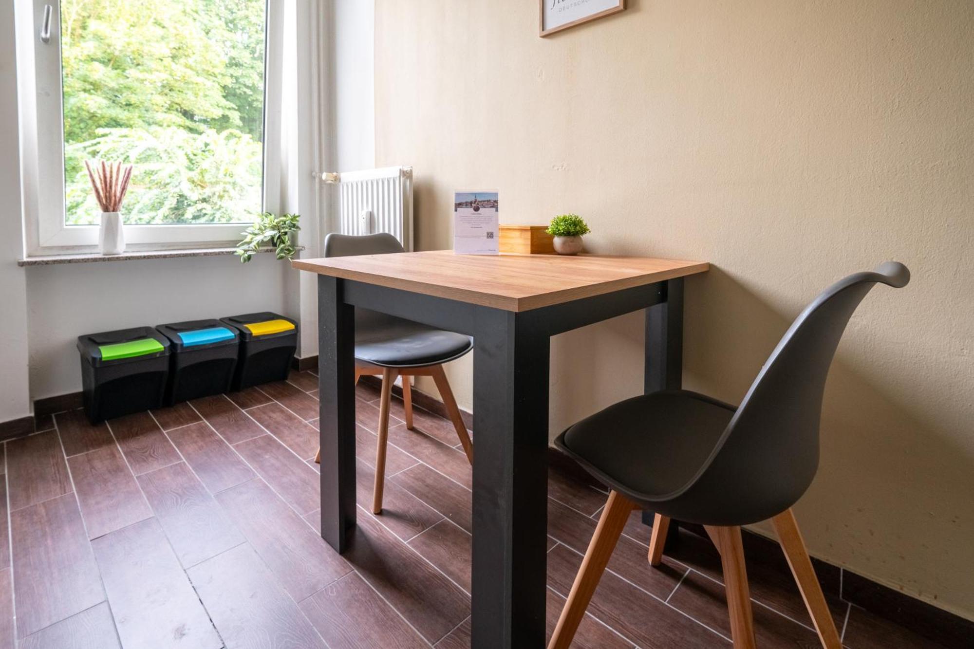 Grosses Apartment Mit 2 Balkonen Zentral Am Nordertor เฟลนส์บวร์ก ภายนอก รูปภาพ