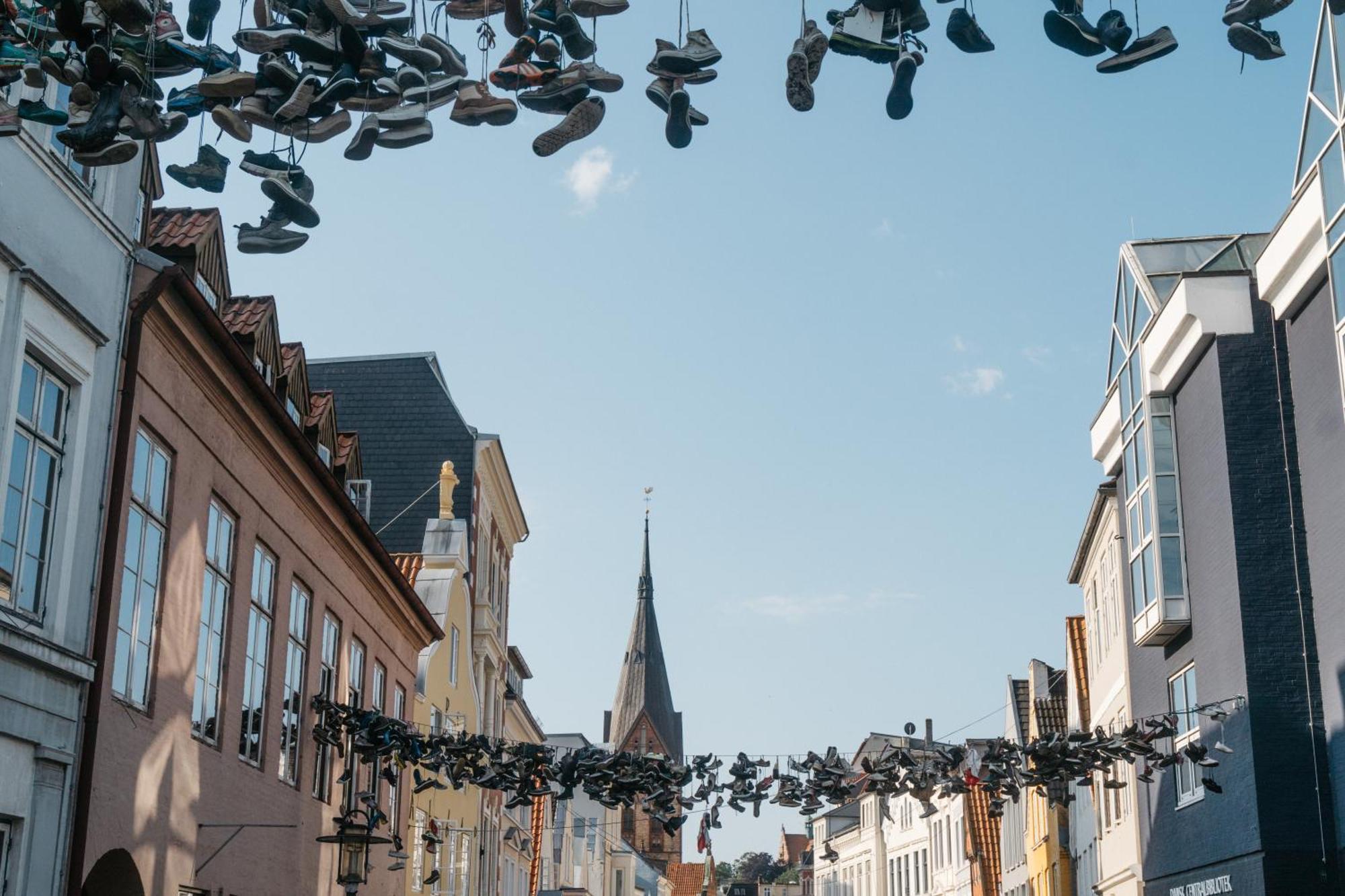 Grosses Apartment Mit 2 Balkonen Zentral Am Nordertor เฟลนส์บวร์ก ภายนอก รูปภาพ