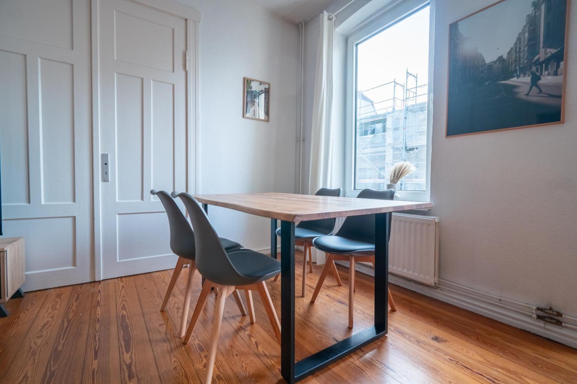 Grosses Apartment Mit 2 Balkonen Zentral Am Nordertor เฟลนส์บวร์ก ภายนอก รูปภาพ